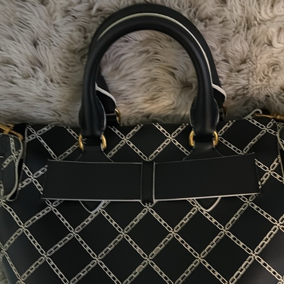 Burberry Belt tote - Picture 3 of 10